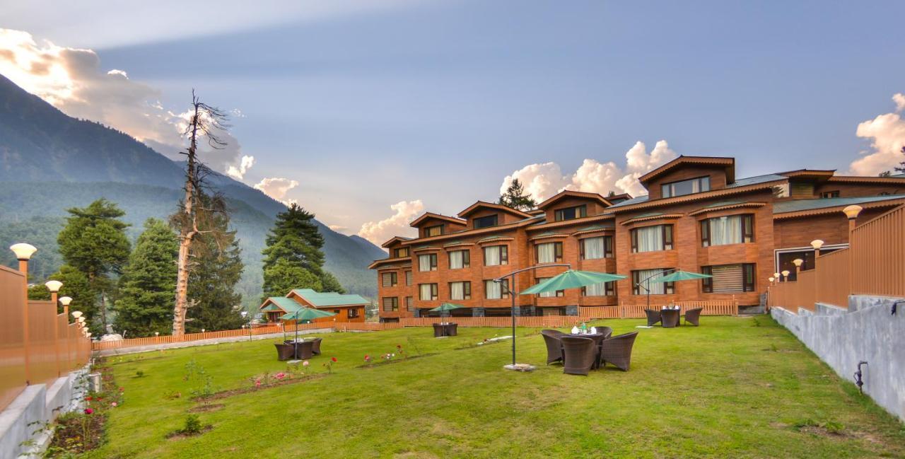 Royal Hillton Pahalgam Hotel Exterior photo