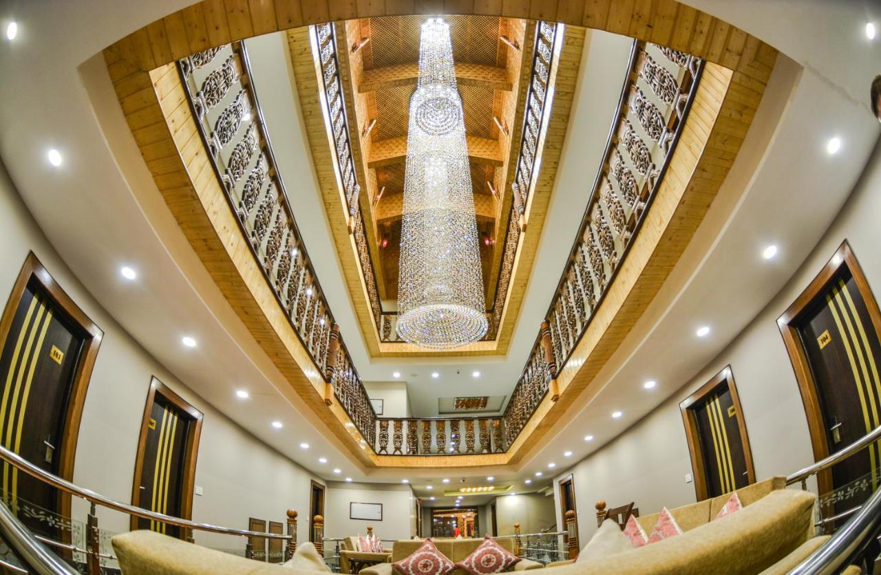 Royal Hillton Pahalgam Hotel Exterior photo