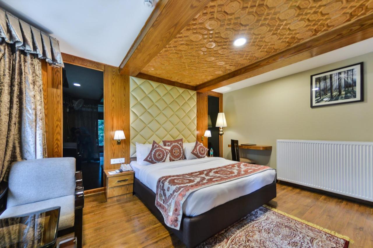 Royal Hillton Pahalgam Hotel Exterior photo